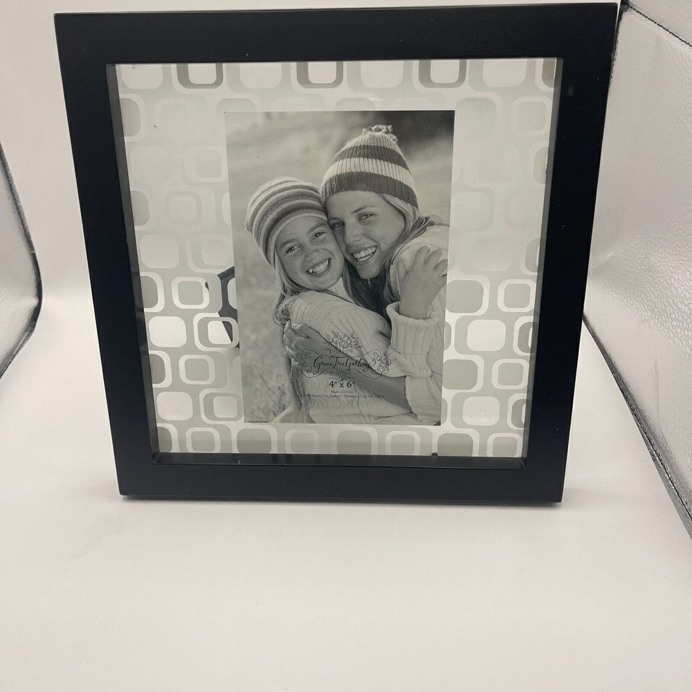 New Modern PHOTO FRAME (Green-Tree Gallery)‎ Black Glass 4"x6" Picture